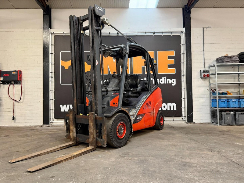 Linde H30D-02 - Diesel forklift: picture 3 Linde H30D-02 - Diesel forklift: picture 3