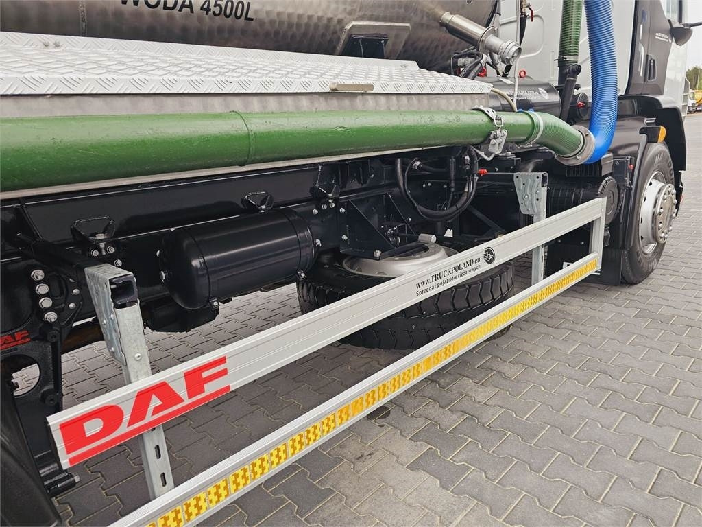 Vacuum truck DAF WUKO SCK-4HW for collecting waste liquid separator: picture 3