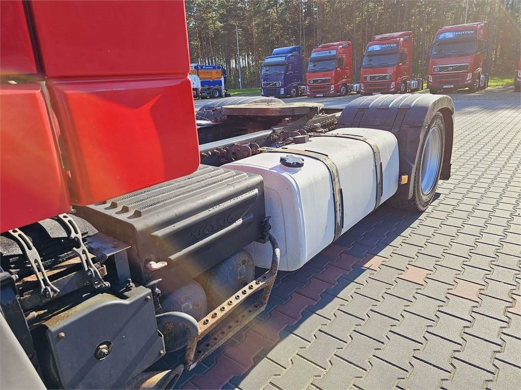 Leasing of Volvo FH13 XXL MANUAL 420 EURO 5 2011 r MEGA LOW DECK  Volvo FH13 XXL MANUAL 420 EURO 5 2011 r MEGA LOW DECK: picture 10 Leasing of Volvo FH13 XXL MANUAL 420 EURO 5 2011 r MEGA LOW DECK  Volvo FH13 XXL MANUAL 420 EURO 5 2011 r MEGA LOW DECK: picture 10