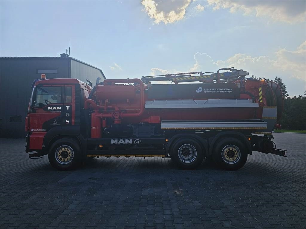 MAN WUKO LARSEN for collecting liquid waste  - Utility/ Special vehicle: picture 4 MAN WUKO LARSEN for collecting liquid waste  - Utility/ Special vehicle: picture 4