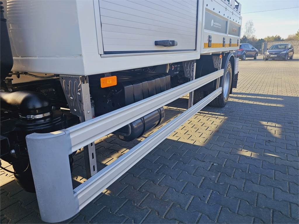 Leasing of Renault GAMA KANRO KOMBI 5000 WUKO FOR CHANNEL CLEANING Renault GAMA KANRO KOMBI 5000 WUKO FOR CHANNEL CLEANING: picture 10 Leasing of Renault GAMA KANRO KOMBI 5000 WUKO FOR CHANNEL CLEANING Renault GAMA KANRO KOMBI 5000 WUKO FOR CHANNEL CLEANING: picture 10