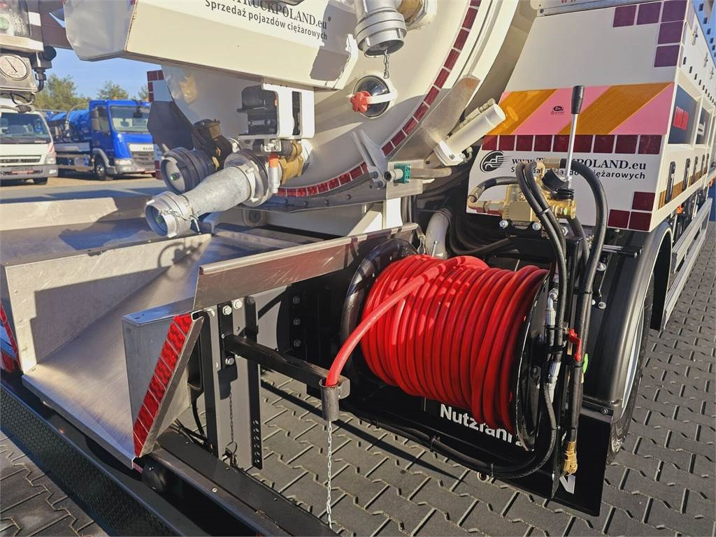 Leasing of Renault GAMA KANRO KOMBI 5000 WUKO FOR CHANNEL CLEANING Renault GAMA KANRO KOMBI 5000 WUKO FOR CHANNEL CLEANING: picture 16 Leasing of Renault GAMA KANRO KOMBI 5000 WUKO FOR CHANNEL CLEANING Renault GAMA KANRO KOMBI 5000 WUKO FOR CHANNEL CLEANING: picture 16