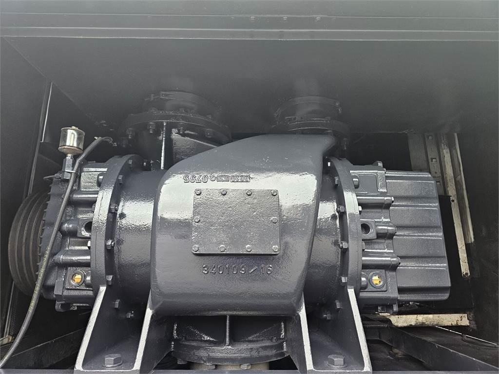 Utility/ Special vehicle Scania Disab Centurion P210/8 Vacuum suction loader: picture 19