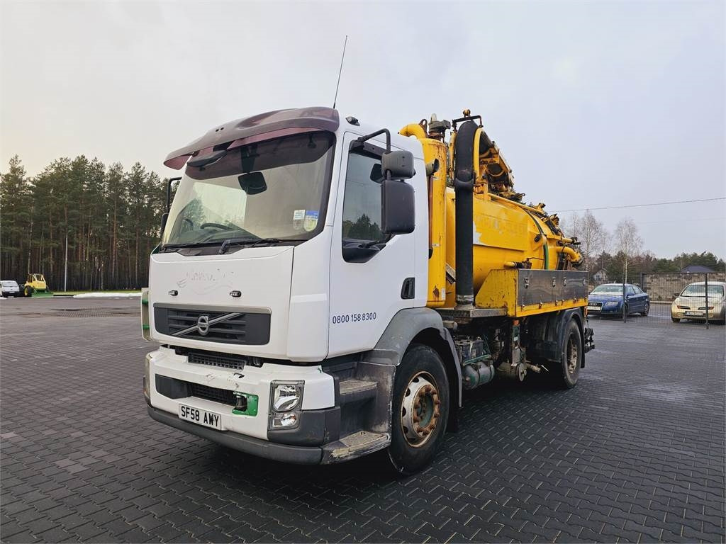 Volvo FULLER TANKERS 2008 WUKO for collecting liquid was - Vacuum truck: picture 3 Volvo FULLER TANKERS 2008 WUKO for collecting liquid was - Vacuum truck: picture 3