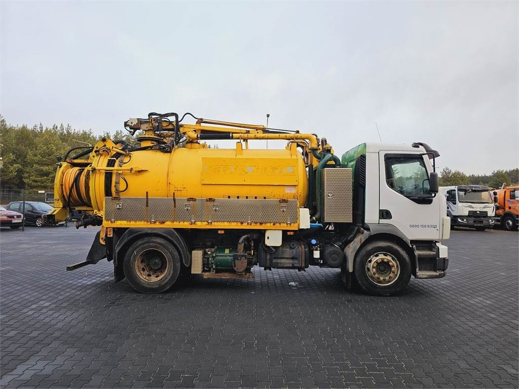 Vacuum truck Volvo FULLER TANKERS 2008 WUKO for collecting liquid was: picture 7