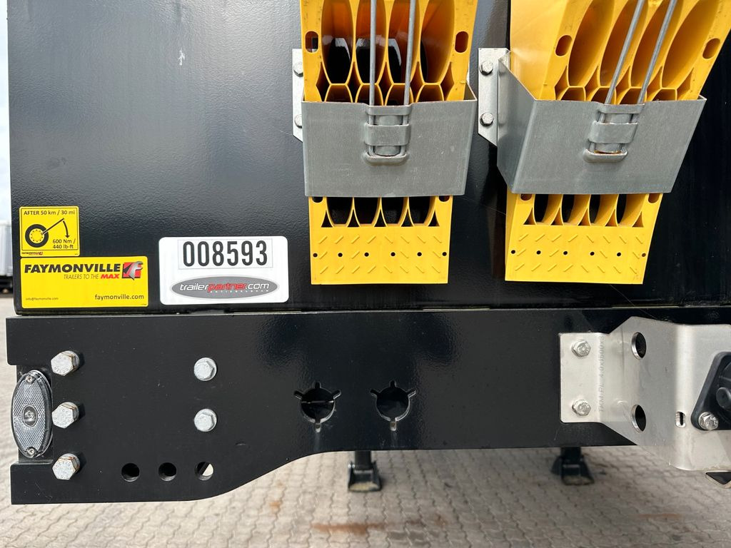 Faymonville 3 achs Multimax Tieflader / Kurze model Faymonville 3 achs Multimax Tieflader / Kurze model - Low loader semi-trailer: picture 3 Faymonville 3 achs Multimax Tieflader / Kurze model Faymonville 3 achs Multimax Tieflader / Kurze model - Low loader semi-trailer: picture 3