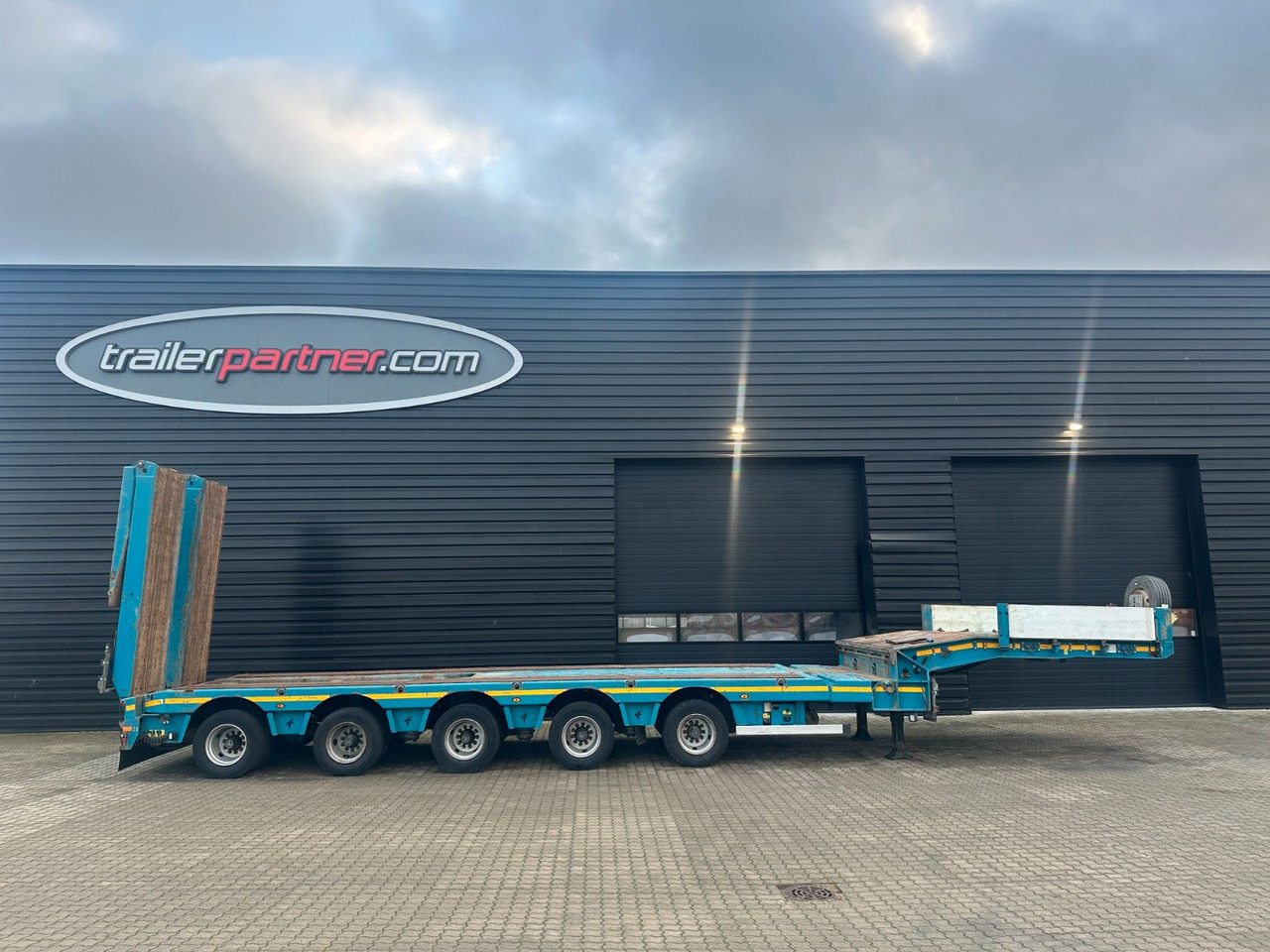 Faymonville 5 achs tieflader / Hydr. Verbreiterung HAUM-V - Low loader semi-trailer: picture 1 Faymonville 5 achs tieflader / Hydr. Verbreiterung HAUM-V - Low loader semi-trailer: picture 1