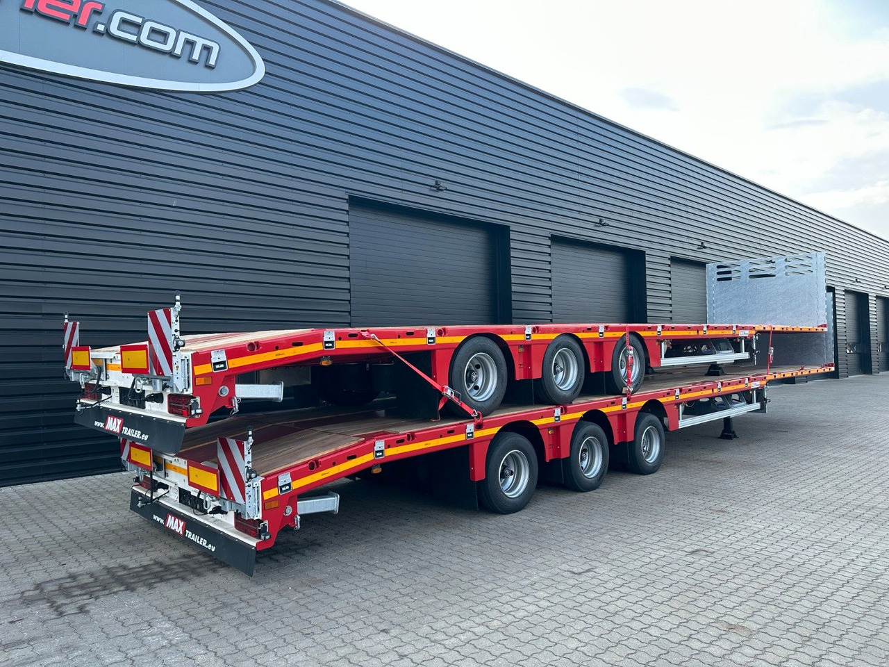 Faymonville Maxtrailer MAX 200 3 achs MEGA - Dropside/ Flatbed semi-trailer: picture 2 Faymonville Maxtrailer MAX 200 3 achs MEGA - Dropside/ Flatbed semi-trailer: picture 2