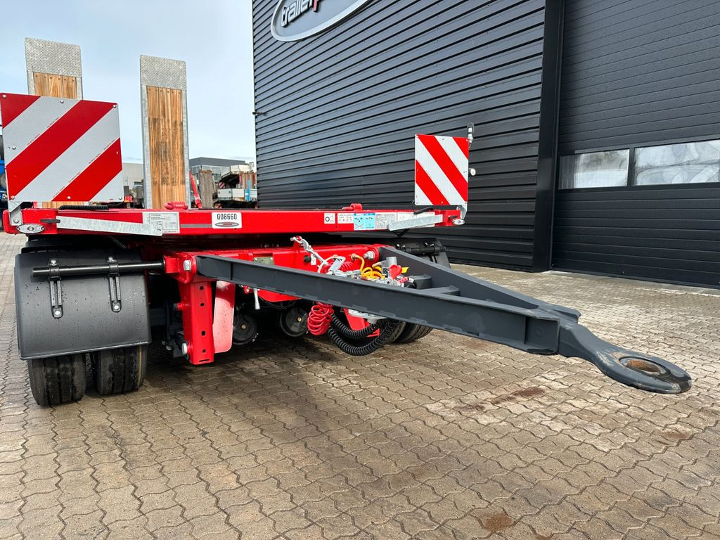 Faymonville Maxtrailer MAX 600 4 achs anhänger Faymonville Maxtrailer MAX 600 4 achs anhänger - Low loader semi-trailer: picture 4 Faymonville Maxtrailer MAX 600 4 achs anhänger Faymonville Maxtrailer MAX 600 4 achs anhänger - Low loader semi-trailer: picture 4
