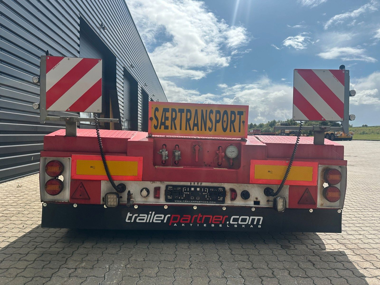 Low loader semi-trailer Faymonville Megamax 2 achs. tiefbett: picture 10