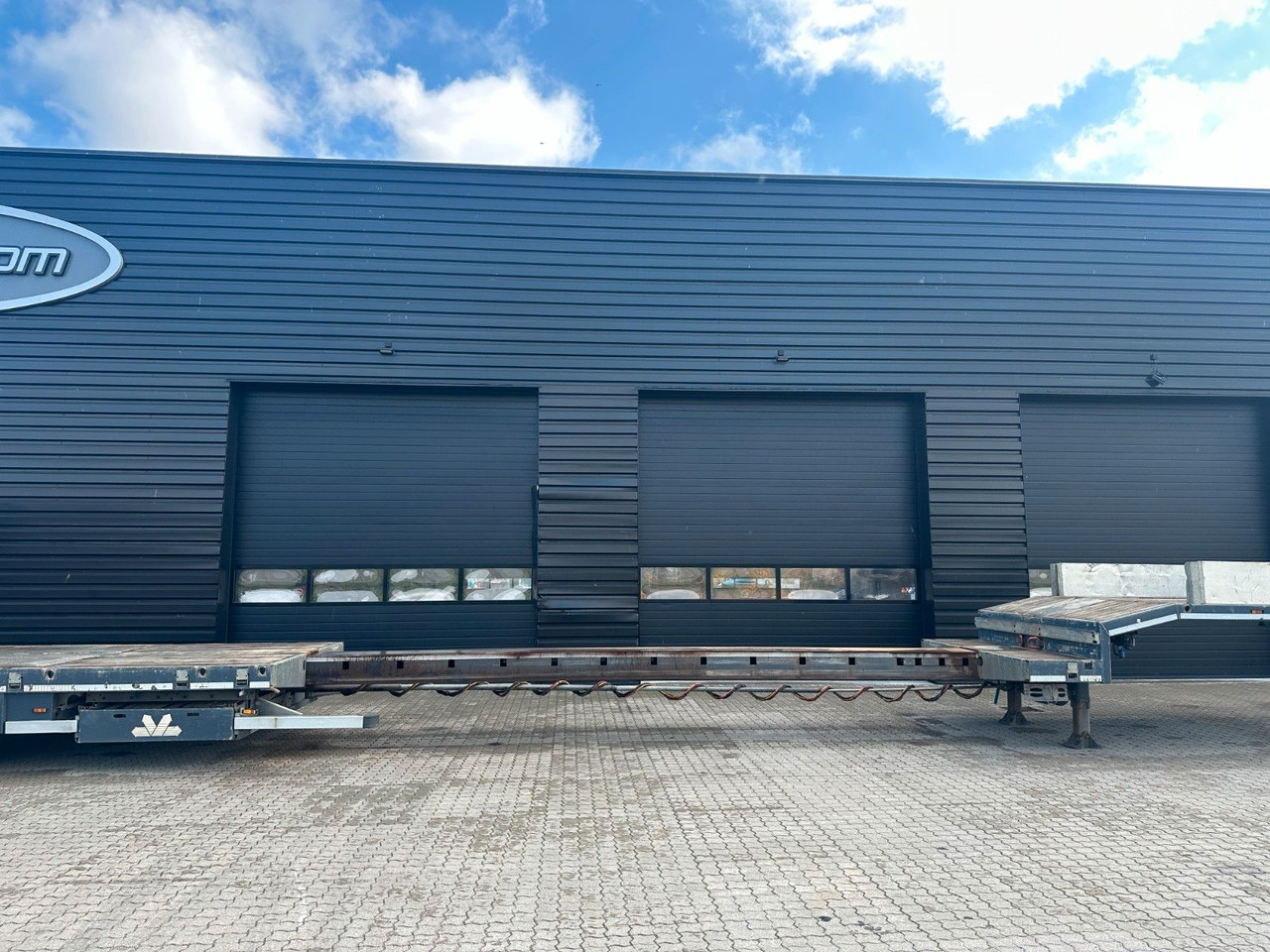 Low loader semi-trailer Nooteboom 4 achs Tieflader / Rampen / Ausziehbar: picture 10 Low loader semi-trailer Nooteboom 4 achs Tieflader / Rampen / Ausziehbar: picture 10