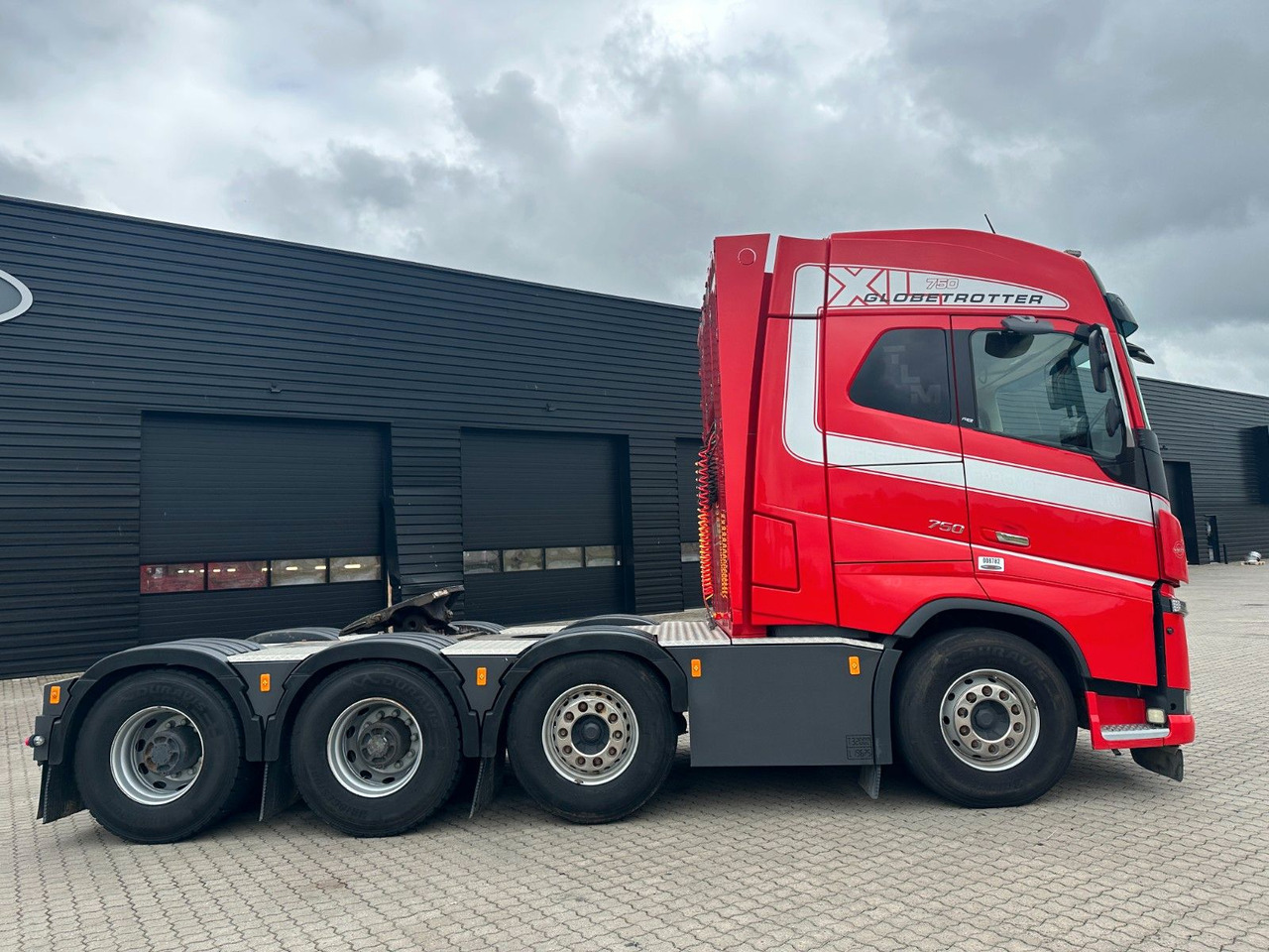 Volvo FH 16 750 8x4 / 250 T / Hydraulik - Tractor unit: picture 2 Volvo FH 16 750 8x4 / 250 T / Hydraulik - Tractor unit: picture 2