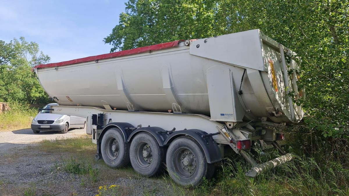 Benalu C34 CNS - Tipper semi-trailer: picture 2 Benalu C34 CNS - Tipper semi-trailer: picture 2