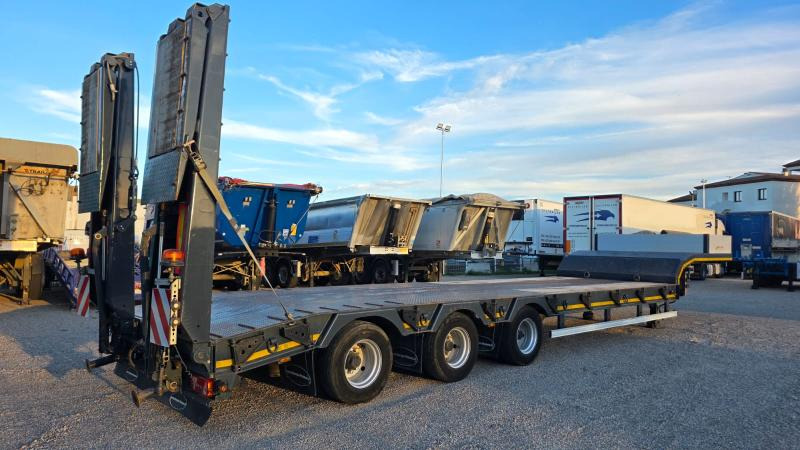 INVEPE-JOLUSO SR329 CNN600 - Low loader semi-trailer: picture 1 INVEPE-JOLUSO SR329 CNN600 - Low loader semi-trailer: picture 1