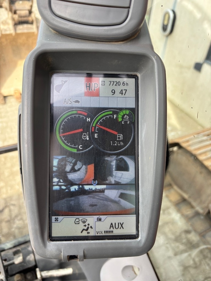 Crawler excavator Hitachi ZX 210 LC-6 - ZX210: picture 18