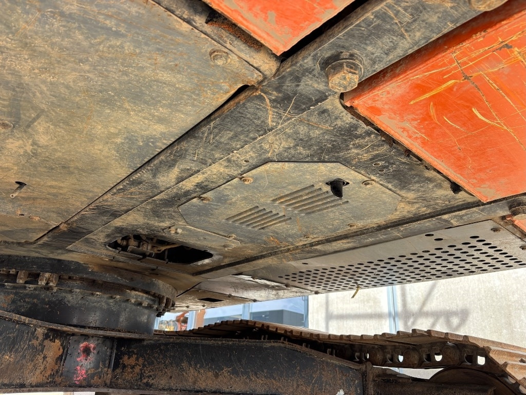 Crawler excavator Hitachi ZX 210 LC-6 - ZX210: picture 25