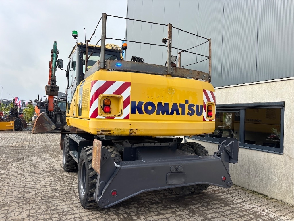 Komatsu PW 160-7 - PW160 - PW 160 - PW 180 - PW 140 - Wheel excavator: picture 5 Komatsu PW 160-7 - PW160 - PW 160 - PW 180 - PW 140 - Wheel excavator: picture 5