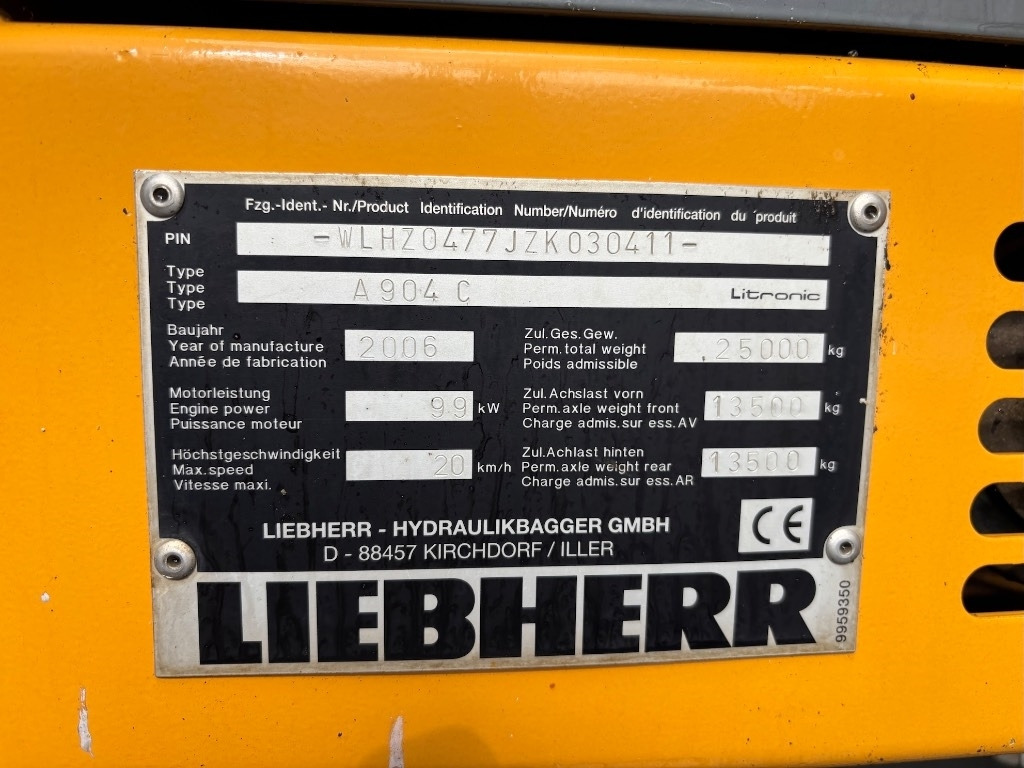 Waste/ Industry handler Liebherr A 904 C HD: picture 26
