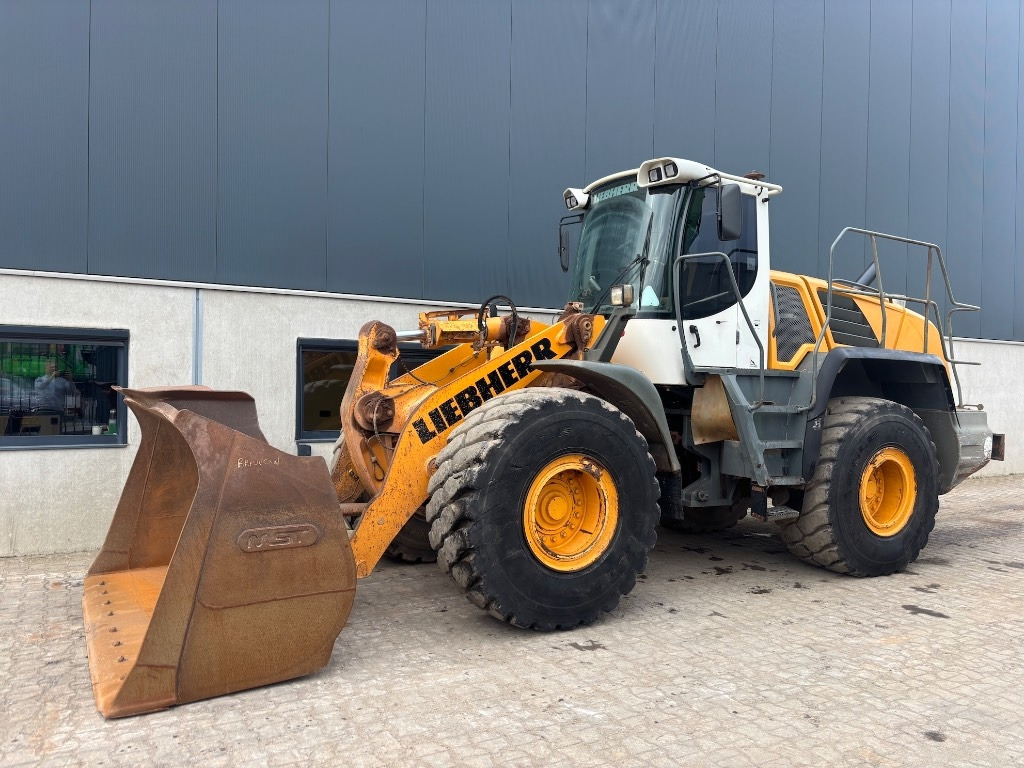 Liebherr L 550  - Wheel loader: picture 1 Liebherr L 550  - Wheel loader: picture 1