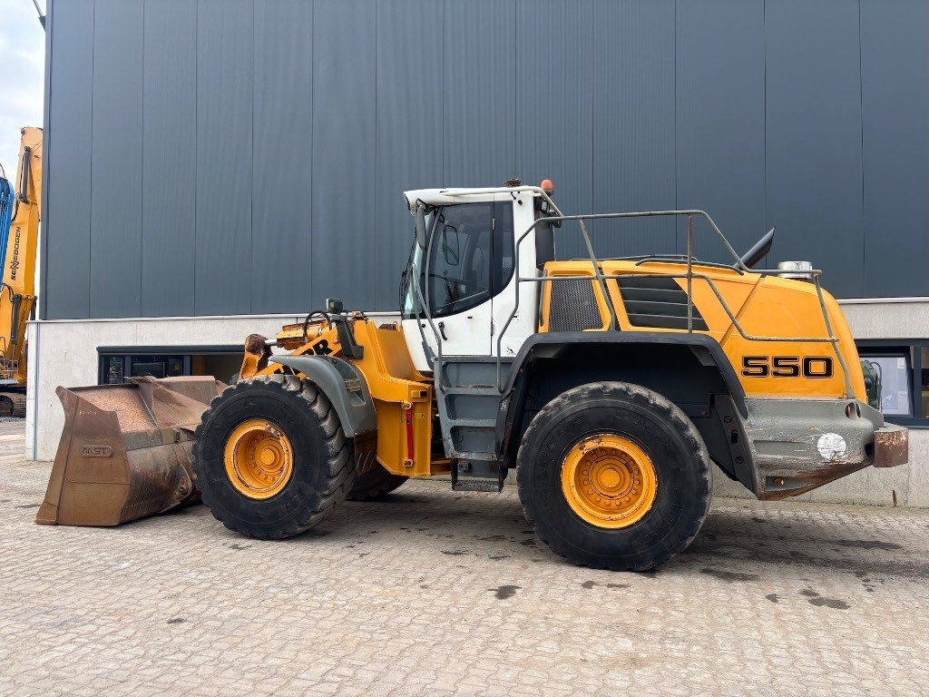 Liebherr L 550  - Wheel loader: picture 3 Liebherr L 550  - Wheel loader: picture 3