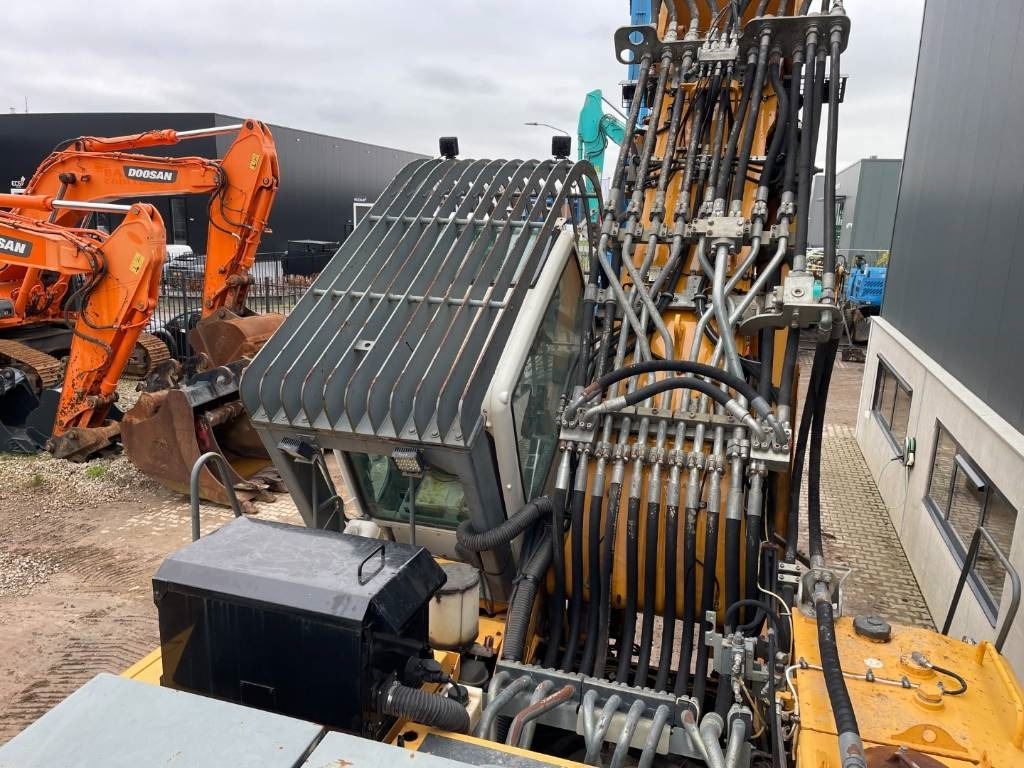 Demolition excavator Liebherr R 954 C HDV -- 28 mtr -- High Reach Demolition: picture 39