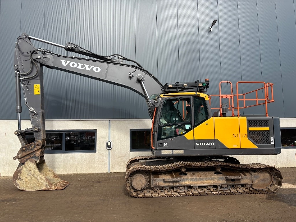 Volvo EC 220 E L - EC220EL - 220EL - Crawler excavator: picture 1 Volvo EC 220 E L - EC220EL - 220EL - Crawler excavator: picture 1