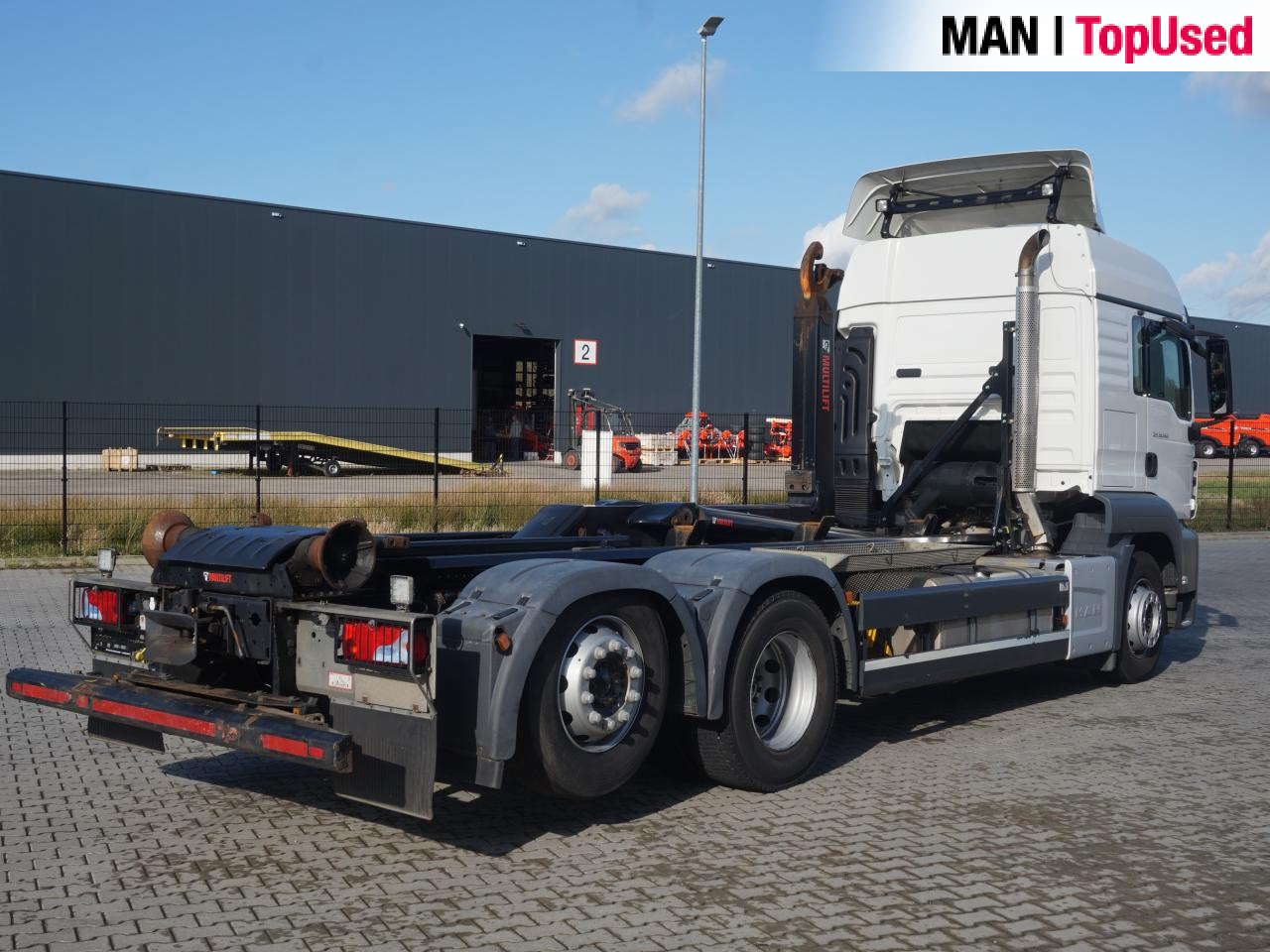 Tipper MAN TGS 26.460 6X2-4 BL Abroll Kipper: picture 8