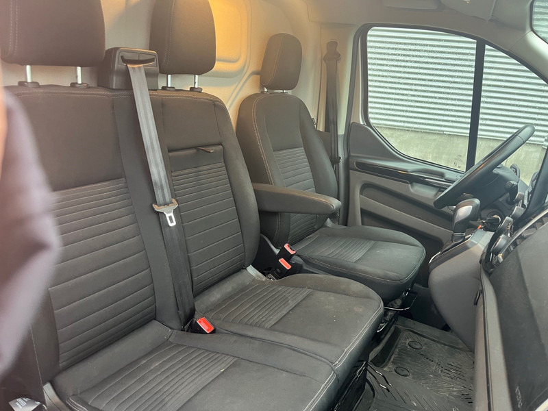 Ford Transit Custom 320 / 2.0 TDCI / L2H1 Limited / APK-TUV 10-26 - Small van: picture 4 Ford Transit Custom 320 / 2.0 TDCI / L2H1 Limited / APK-TUV 10-26 - Small van: picture 4