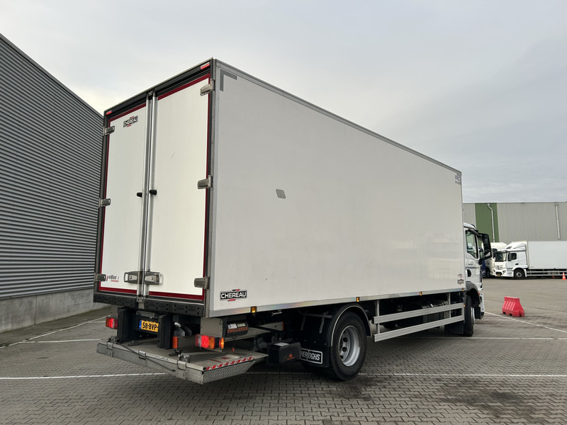 MAN TGM 18.250 / Carrier Koeler -30 gr / Chereau Frigobox / Laadklep / APK 06-26 - Refrigerator truck: picture 2 MAN TGM 18.250 / Carrier Koeler -30 gr / Chereau Frigobox / Laadklep / APK 06-26 - Refrigerator truck: picture 2