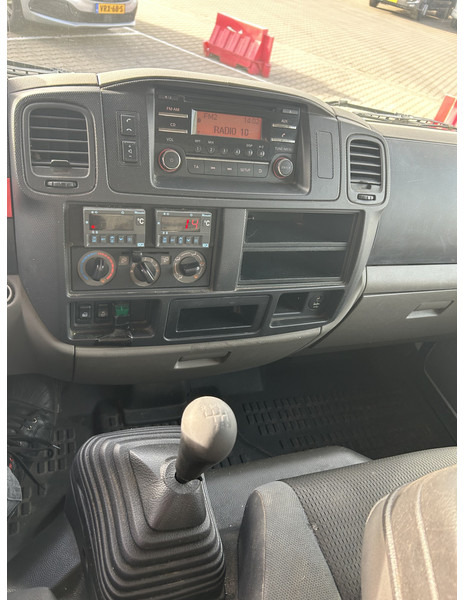 Nissan Cabstar NT400 / Duo Temp Frigo -30 gr / 146 dkm/ Blad - Blad / APK TUV 03-26 - Refrigerated van: picture 5 Nissan Cabstar NT400 / Duo Temp Frigo -30 gr / 146 dkm/ Blad - Blad / APK TUV 03-26 - Refrigerated van: picture 5