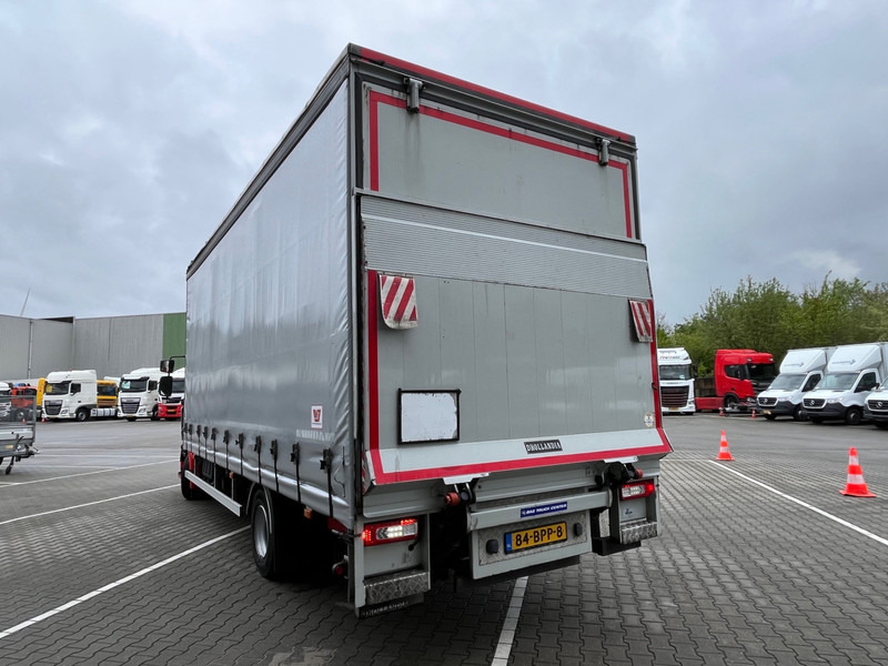 Renault D 210 Euro 6 / 12 Ton / 282 dkm / Schuifzeil / Laadklep / APK TUV 07-25 - Curtainsider truck: picture 2 Renault D 210 Euro 6 / 12 Ton / 282 dkm / Schuifzeil / Laadklep / APK TUV 07-25 - Curtainsider truck: picture 2