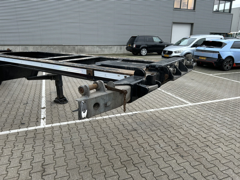 Renders Euro 800 / Container 20 - 30 - 40 - 45 ft / Drum / APK TUV 09-26 - Container transporter/ Swap body semi-trailer: picture 3 Renders Euro 800 / Container 20 - 30 - 40 - 45 ft / Drum / APK TUV 09-26 - Container transporter/ Swap body semi-trailer: picture 3