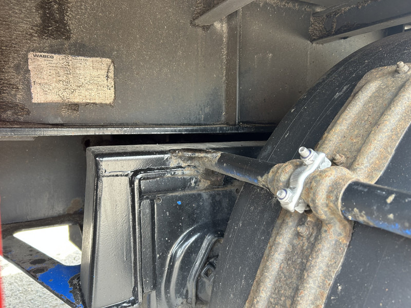 Curtainsider semi-trailer Renders ROC 12.18 / Curtainside / Loadlift / Lift + Steer Axle / Side Boards: picture 16
