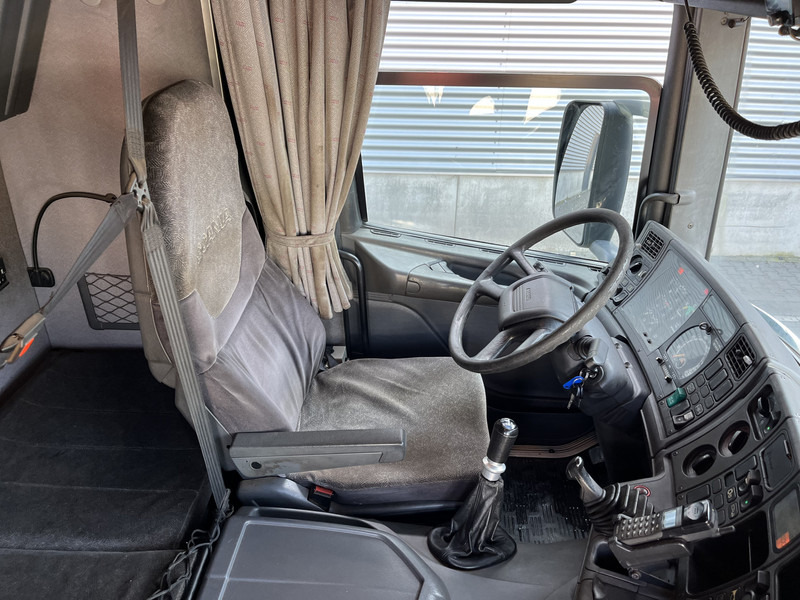 Scania R 144G V8 460 6x2 Boogie / 874 dkm / Blad - Blad / Hook Lift / NL Truck - Hook lift truck: picture 3 Scania R 144G V8 460 6x2 Boogie / 874 dkm / Blad - Blad / Hook Lift / NL Truck - Hook lift truck: picture 3