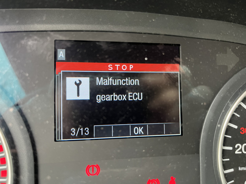 Tractor unit MAN TGX 18.460 XXL / Motor Defect -> Not Running / Retarder / 645 dkm / 2 Tanks: picture 20 Tractor unit MAN TGX 18.460 XXL / Motor Defect -> Not Running / Retarder / 645 dkm / 2 Tanks: picture 20