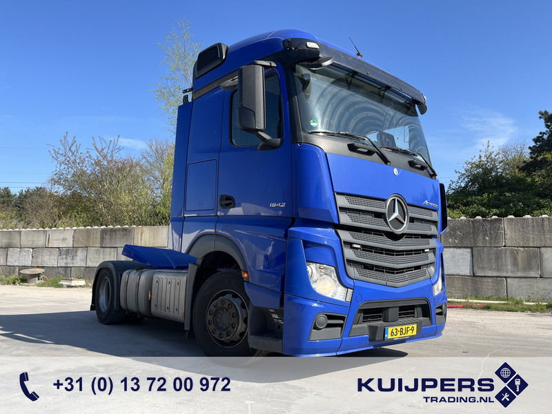 Mercedes-Benz Actros 1842 Streamspace / 933 dkm / 2 Tanks / NL Truck - Tractor unit: picture 1 Mercedes-Benz Actros 1842 Streamspace / 933 dkm / 2 Tanks / NL Truck - Tractor unit: picture 1