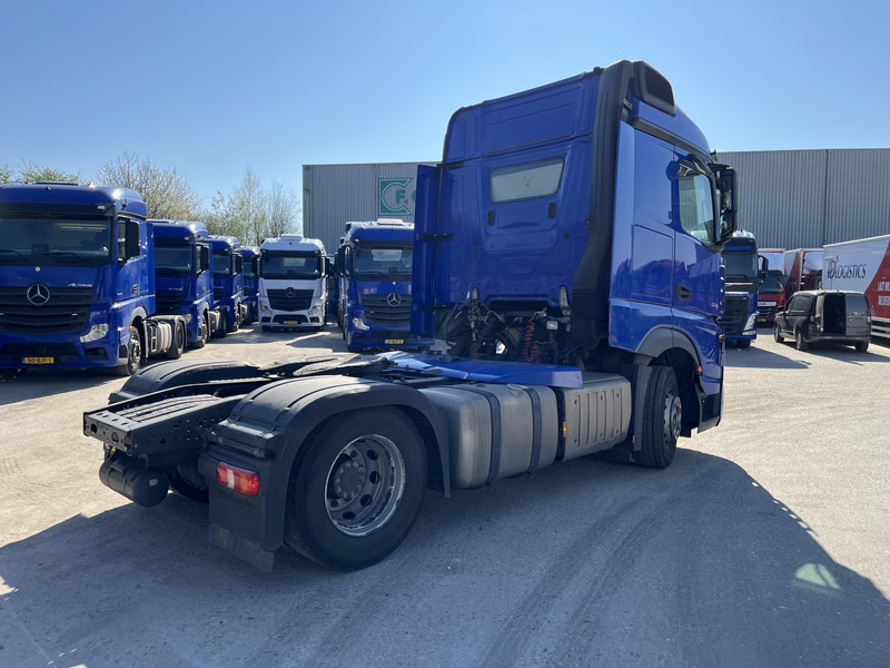 Mercedes-Benz Actros 1842 Streamspace / 937 dkm / 2 Tanks / NL Truck / 12x in stock - Tractor unit: picture 2 Mercedes-Benz Actros 1842 Streamspace / 937 dkm / 2 Tanks / NL Truck / 12x in stock - Tractor unit: picture 2