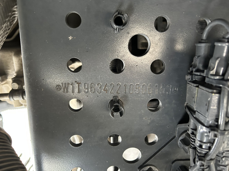 Tractor unit Mercedes-Benz Actros 2645 Bigspace / 377 dkm / 6x2 / APK TUV 05-26: picture 16