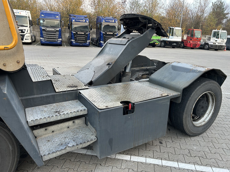 Tractor unit Terberg YT 182 / Cummins / Allison / 2008 / Terminal Tractor: picture 20