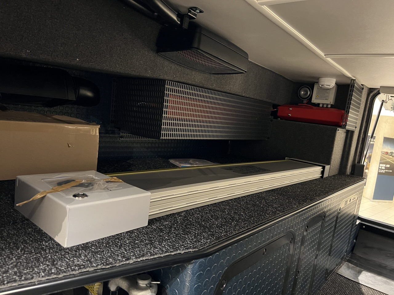 Coach NEOPLAN SKYLINER P06 Euro 6E V.I.P / Exclusive Class (Dark Edition): picture 33