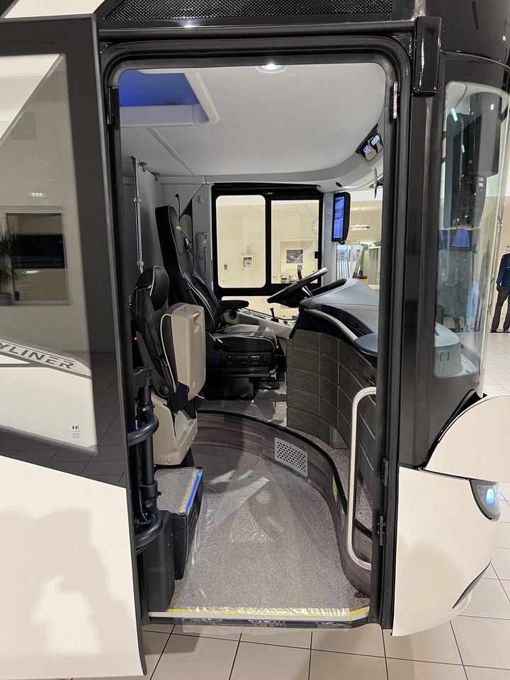 Coach NEOPLAN SKYLINER P06 Euro 6E V.I.P / Exclusive Class (Dark Edition): picture 44