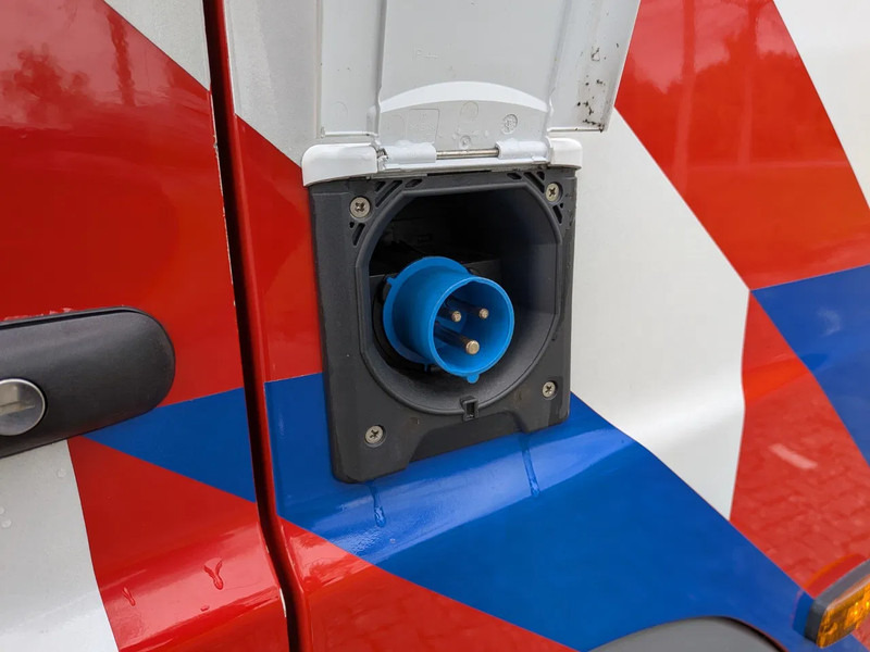 Mercedes-Benz NG 1626 V8 - Fire truck: picture 5 Mercedes-Benz NG 1626 V8 - Fire truck: picture 5