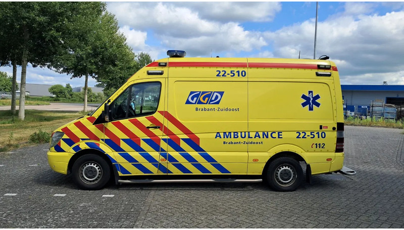 Mercedes-Benz Sprinter Sprinter - Ambulance: picture 4 Mercedes-Benz Sprinter Sprinter - Ambulance: picture 4