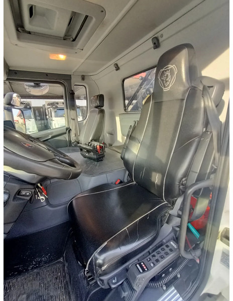 Scania P370 P370 met Laadkraan Hiab XS288 en haakarm 21T - Truck: picture 3 Scania P370 P370 met Laadkraan Hiab XS288 en haakarm 21T - Truck: picture 3