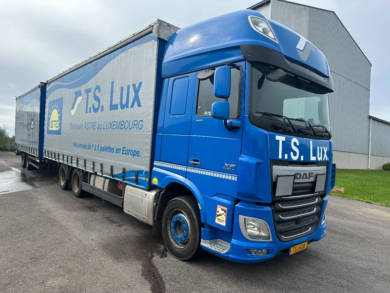DAF XF 440 6x2 / SUPERSPACECAB / KOMBI MIT ANHANGER SCHMITZ 2016 / DURCHLADEN / 2 STUCK - Curtainsider truck: picture 2 DAF XF 440 6x2 / SUPERSPACECAB / KOMBI MIT ANHANGER SCHMITZ 2016 / DURCHLADEN / 2 STUCK - Curtainsider truck: picture 2