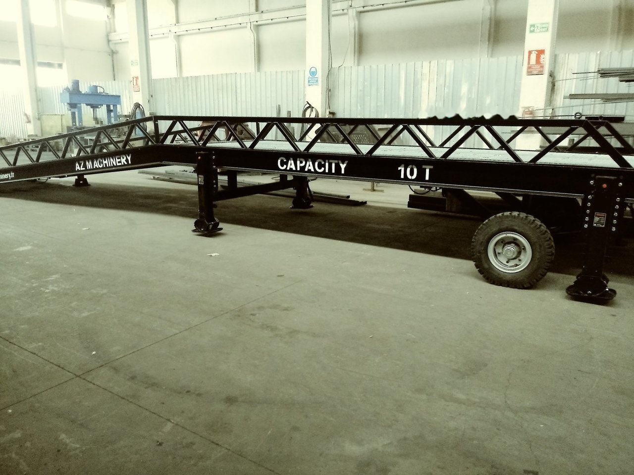 AZ RAMP STAR-10-XL mobile loading ramp - Loading ramp: picture 4 AZ RAMP STAR-10-XL mobile loading ramp - Loading ramp: picture 4