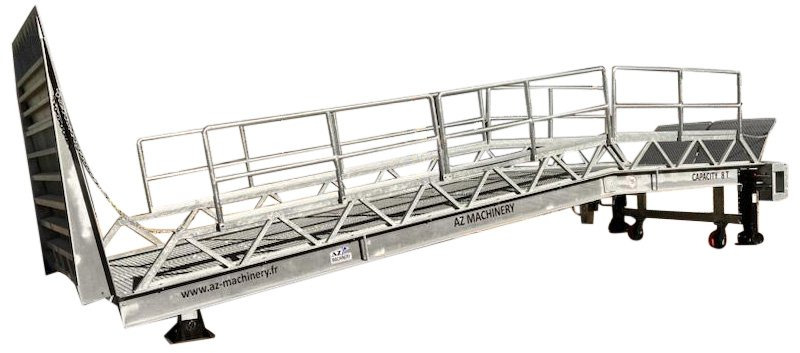 Loading Ramp with with hydraulic tilting bridge - AZ RAMP - STAR- 8T FULL GALVA - Loading ramp: picture 1 Loading Ramp with with hydraulic tilting bridge - AZ RAMP - STAR- 8T FULL GALVA - Loading ramp: picture 1