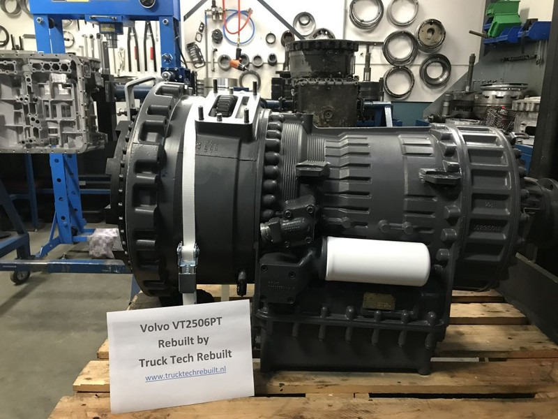 VT2506PT With or Without retarder / With or without second steering pump - Gearbox: picture 3 VT2506PT With or Without retarder / With or without second steering pump - Gearbox: picture 3