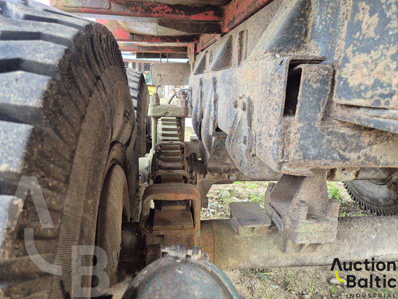 1PTS-9 - Curtainsider semi-trailer: picture 5 1PTS-9 - Curtainsider semi-trailer: picture 5