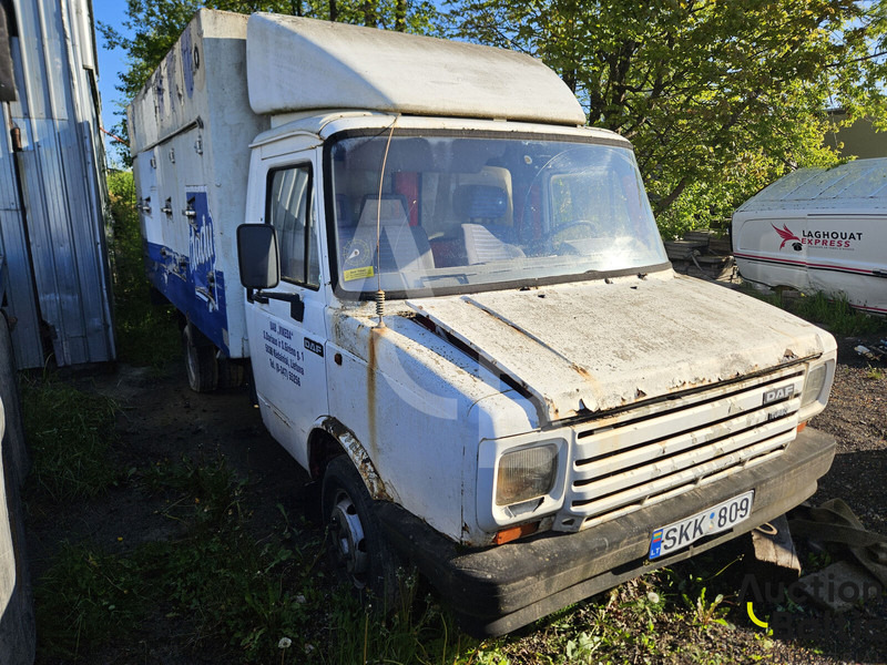 DAF V 400 - Box van: picture 1 DAF V 400 - Box van: picture 1